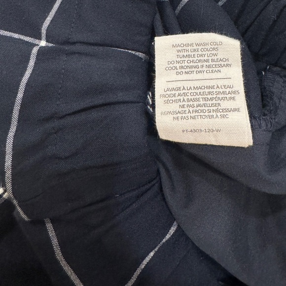 OAK + FORT Plaid Cropped Pant ✨ - Picture 10 of 12